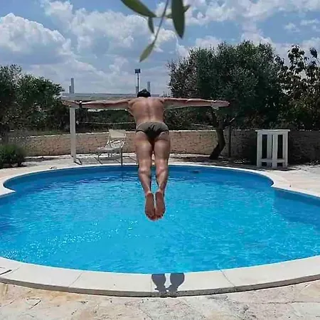 Trullo In Fabula Ad Tatil Evi